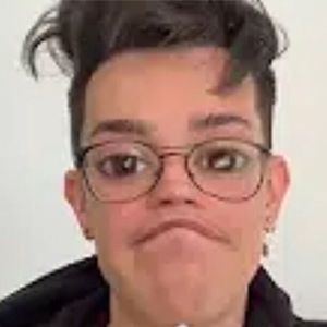 Meet your Posher, Darla